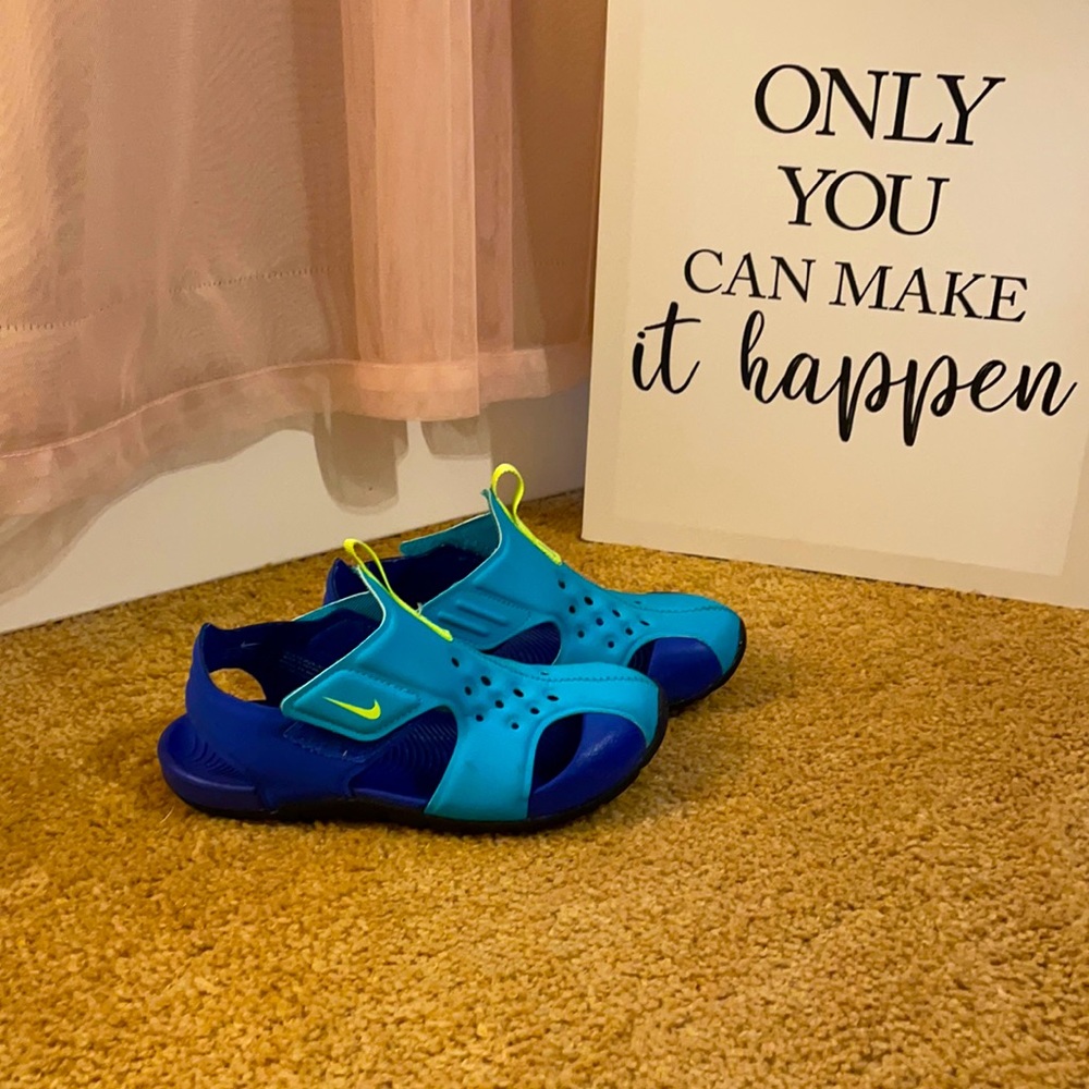 Nike Kid Sandals 13c